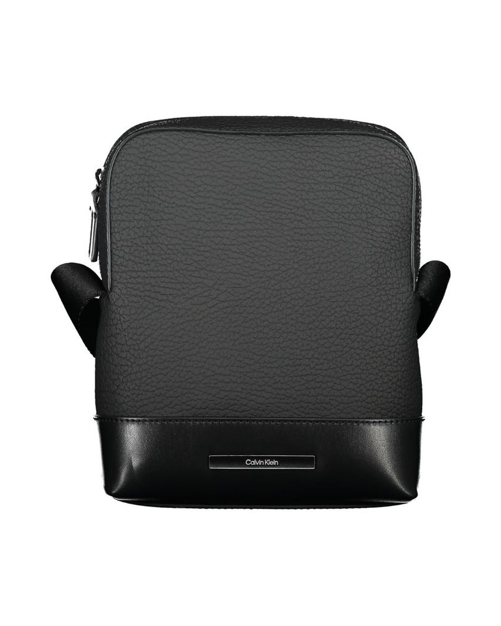Calvin Klein Sleek Black Shoulder Bag with Contrasting Details